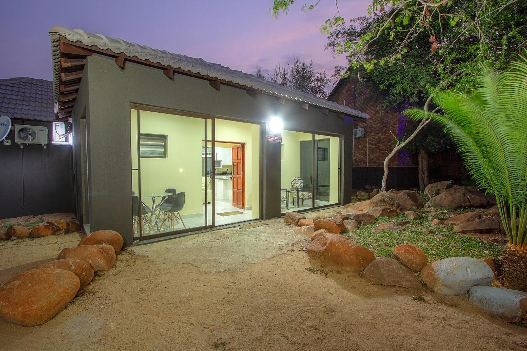 Royal Marlothi Kruger Safari Lodge And Spa Marloth Park Exteriér fotografie